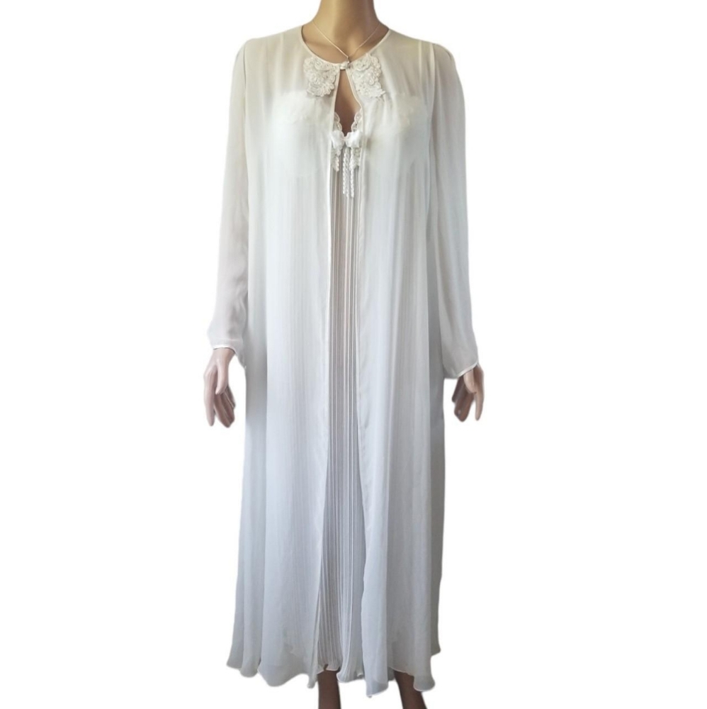 Vintage Romantic Nights Lingerie Set